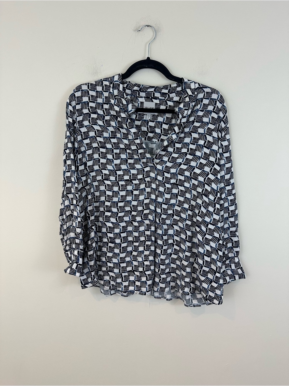 Nic + Zoe Blue, Black & White Geometric Women’s Blouse Size Large